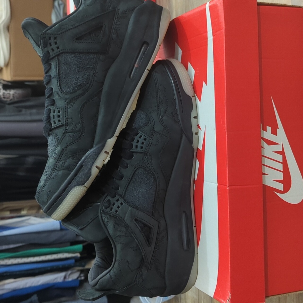 Jordan 4 Kaws Black